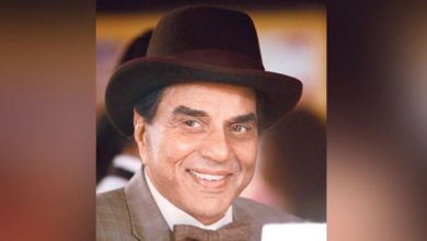 Photo of Dharmendra apologizes to fans on social media, know what is the matter