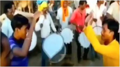 Photo of Video: The young men started fighting among themselves while dancing the serpent, people said – what kind of dance is this brother..!