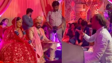 Photo of Video: While reciting the seven words, Pandit ji said such a thing, the family members including the bride and groom started laughing