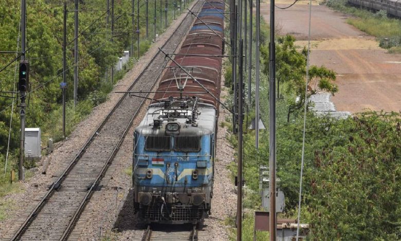 Indian Railways making new records in freight loading, Northern Railway earned Rs 7891 crore from freight in the current financial year