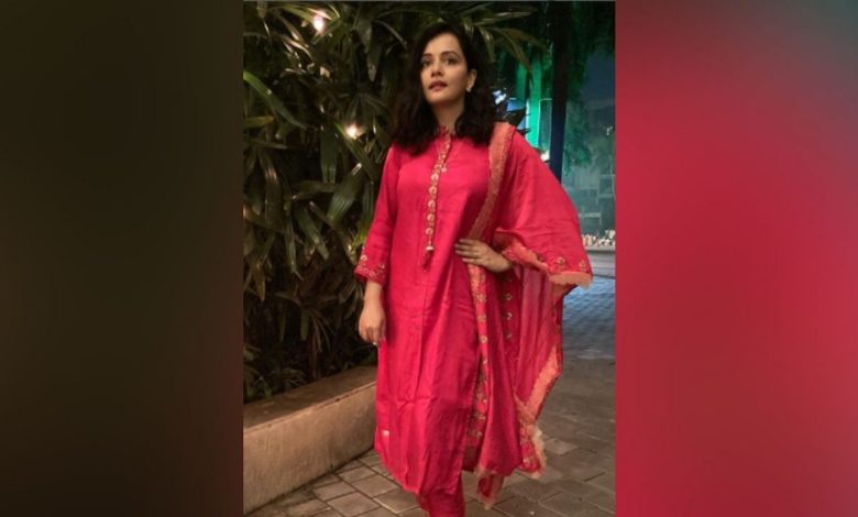 Today is the birthday of actress Sulagna Panigrahi.  Actress Sulagna Panigrahi has been seen in 'Murder 2', 'Raid' and 'Ishq Wala Love'.  He has worked in many TV serials.