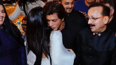 Photo of Shenaaz Meets SRK: Shehnaaz Gill was not happy to hug Shahrukh Khan, hold hands in her heart, see photo