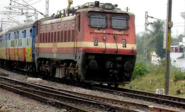 Indian Railways News: Railways abolished more than 72 thousand posts in 6 years, now there will be no recruitment