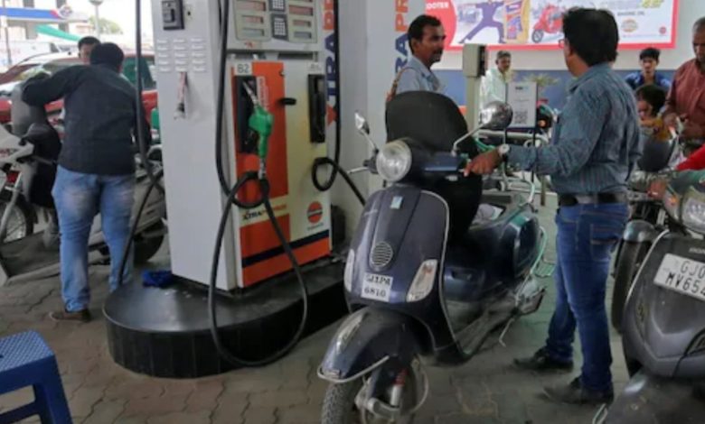 Old friend giving relief from expensive oil, so the prices of petrol and diesel are not increasing, know what is the rate in your city today?