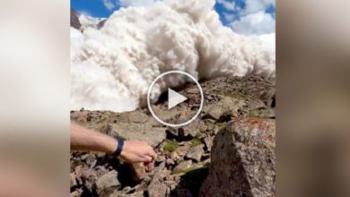 Photo of Viral Video: Horrifying video of avalanche surfaced, the capturing tourist was also buried in the snow!