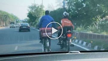 Photo of Viral Video: Swiggy agent took hold of cyclist Zomato delivery boy like this, people said – best video ever