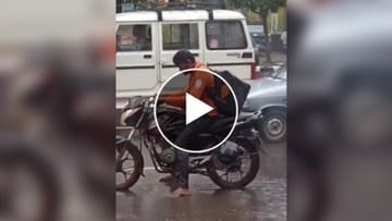 Photo of Without raincoat… the delivery boy was seen getting wet in heavy rain, people saluted his ‘work’ after watching VIDEO