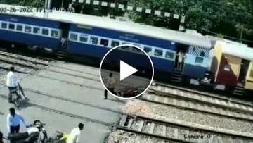 Photo of VIDEO: Haste gets heavy…the man’s life narrowly escaped at the railway gate