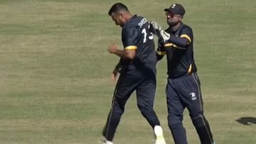 Seeing the celebration of the wicket, people laughed and laughed in their stomach, the funniest video Viral