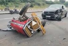 Photo of Tractor broke into two parts after collision with Mercedes, people trembled after watching the video!