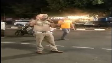 Photo of The policeman gave amazing knowledge on ‘NO PARKING’ by singing the song of Daler Mehndi, people said – ‘Tusi to chha gaye’