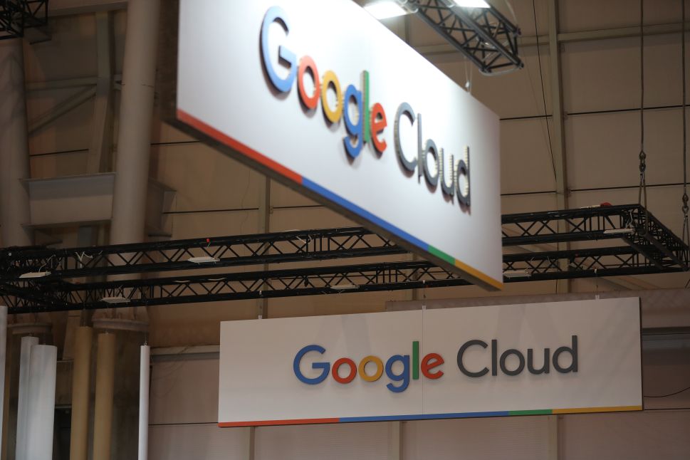 Google Is Joining Forces With French Carmaker Renault to Make Cars Connected to the Cloud