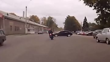 Photo of The bike rider hit the car hard, this accident will give goosebumps;  WATCH VIDEO