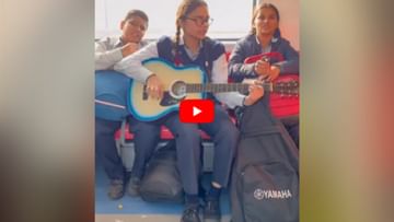 Photo of Man Bhareya…girls sang like this in Delhi Metro, public became fan after listening-VIDEO