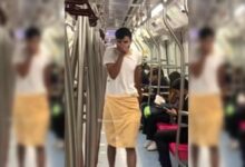 Photo of Man seen traveling in metro wearing vest and towel, people said – his confidence is next level