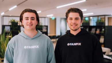 Photo of Fanfix Founders Made Millions on an App They Crafted in Faculty