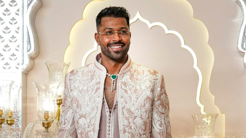 Actress Confesses Her Love for Hardik Pandya Publicly