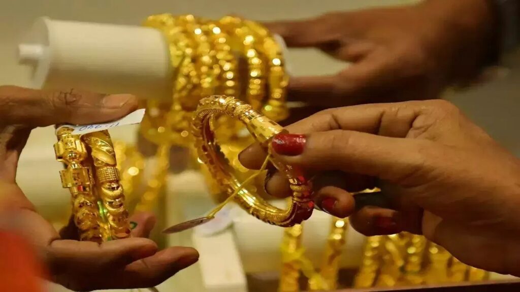 Delhi Silver Prices Drop: Is Gold Next? Check Fresh Rates Here!