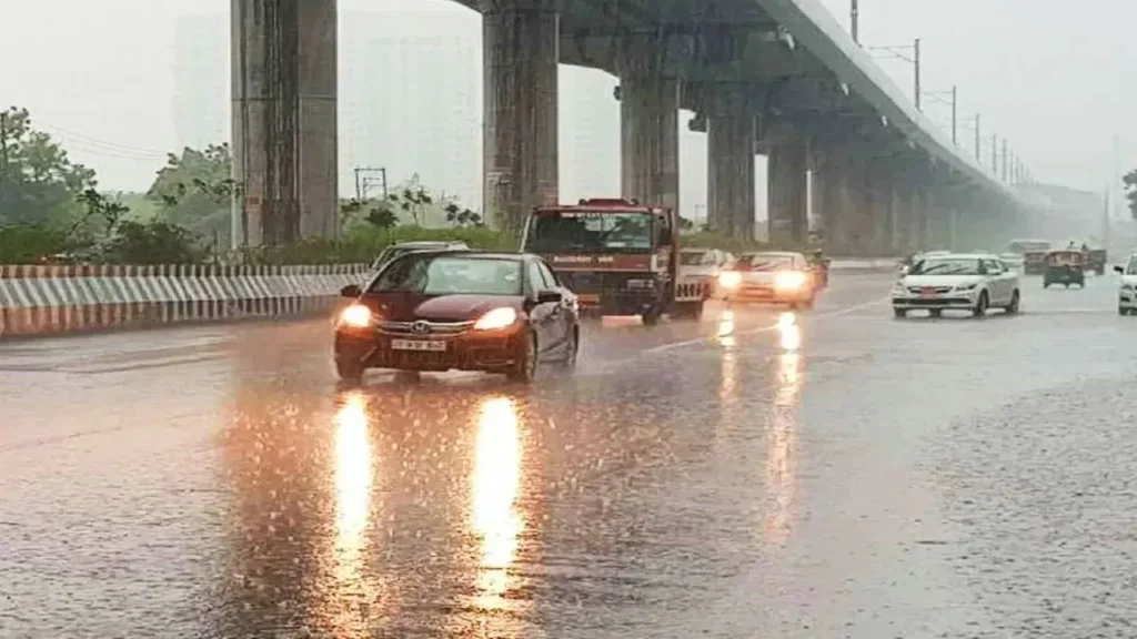 Government to Invest ₹2,518 Crores in Drainage Solutions to Prevent Car Flooding in Rain