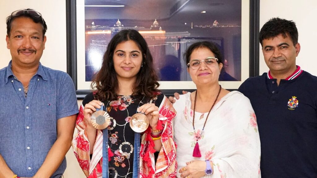 Manu Bhaker Dances Freely, Encourages More Than Just Doctor or Engineer Careers