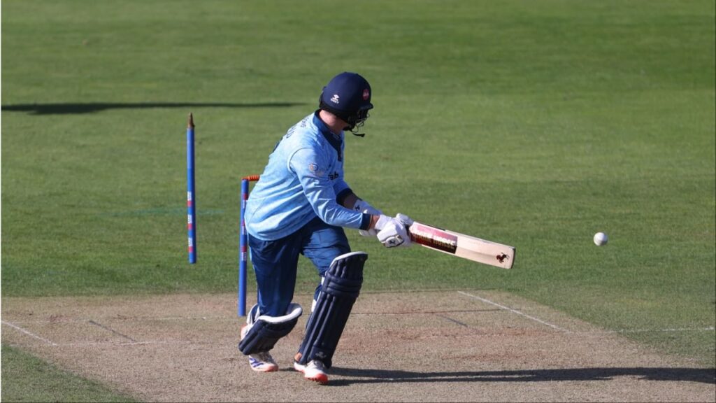 Praveen Kumar Leads Canada to Victory Despite 6 Wickets Lost for 35 Runs