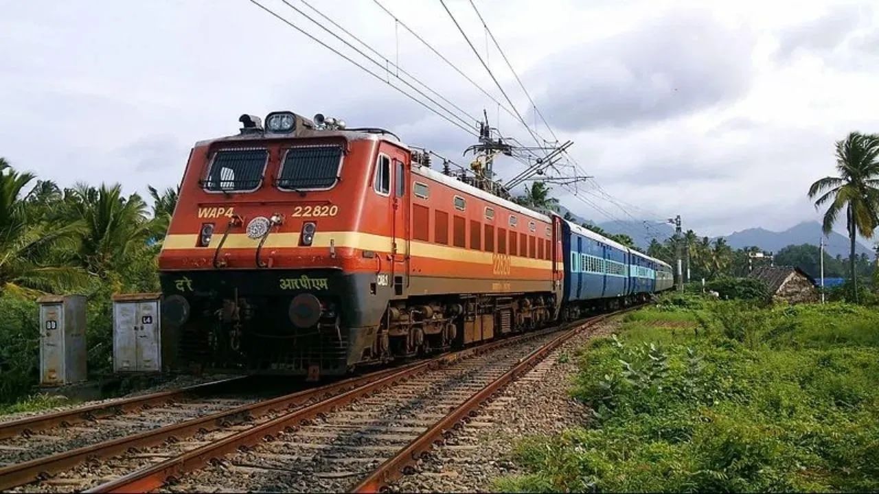 100 Special Trains for Diwali and Chhath: Stress-Free Travel This Festive Season