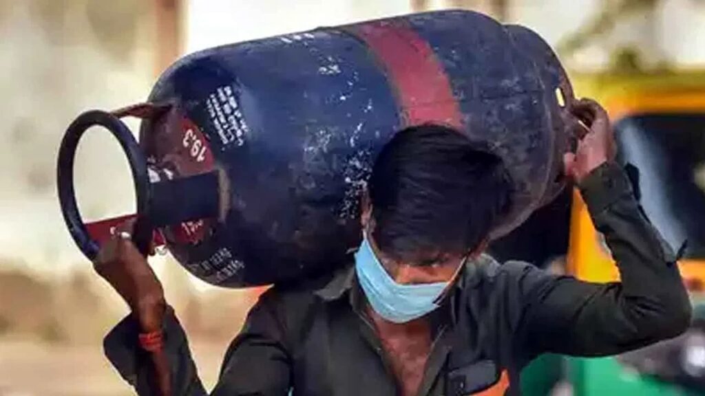 Gas Cylinder Prices Rise for Second Consecutive Month: Increases from Delhi to Chennai