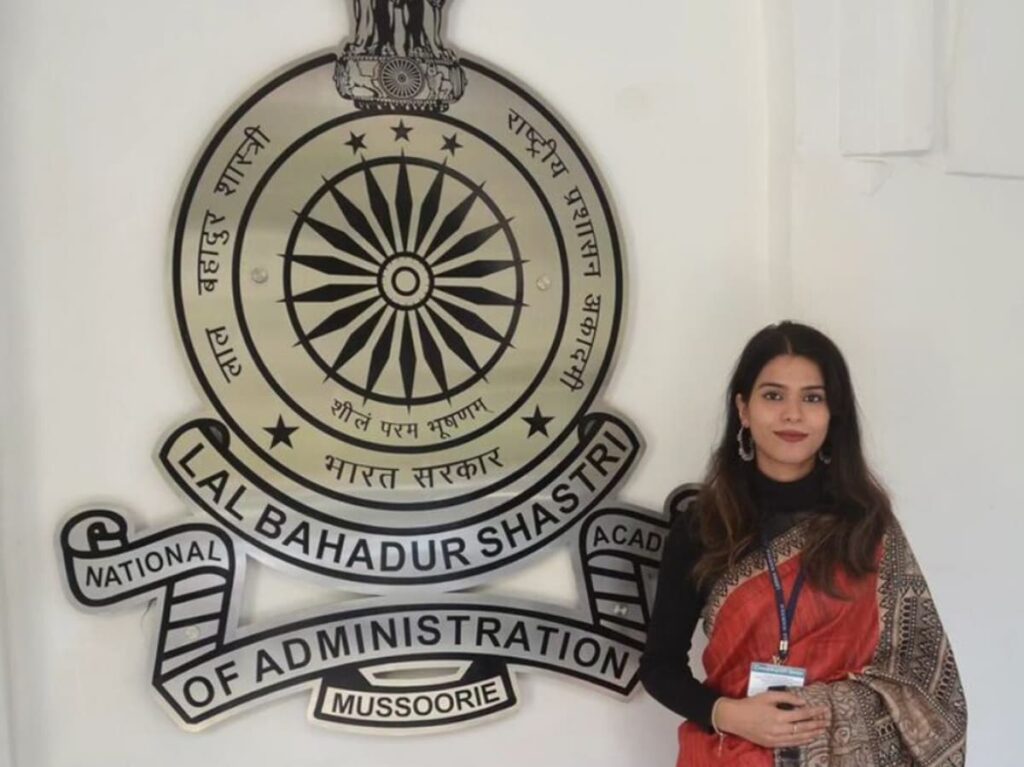 Meet IAS Chandrajyoti Singh: UPSC Success at Just 22!