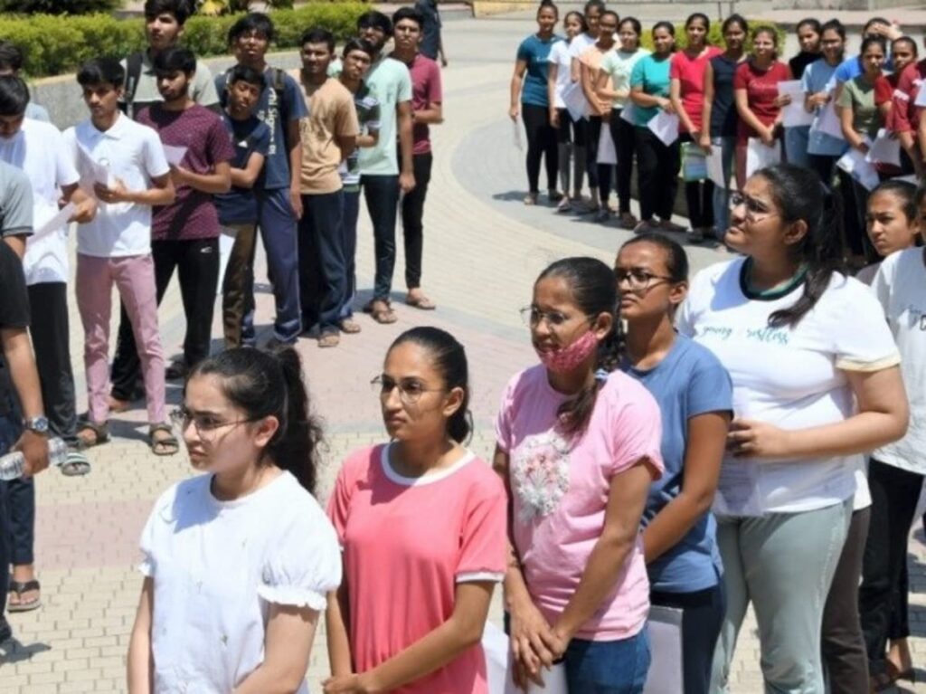 NEET Result Delay: Student Scoring 106 out of 700 Takes Legal Action for Admission