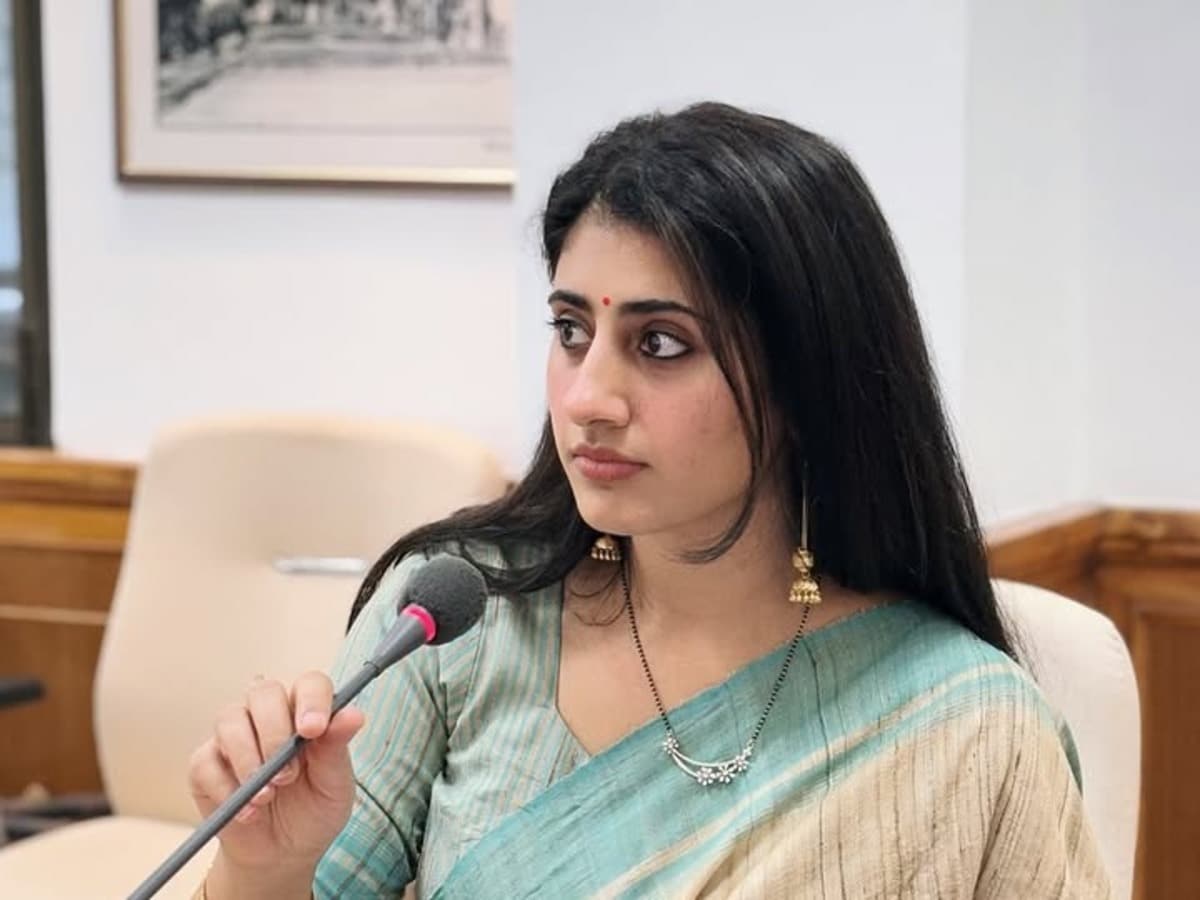 Ambika Raina's Fascinating UPSC Journey: From a Million-Rupee Job in Switzerland to Returning Home
