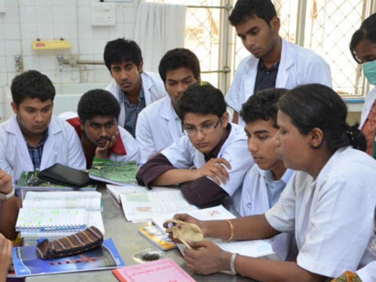 NMC Loosens Medical College Teacher Recruitment Criteria: MSc and PhD Holders Now Eligible